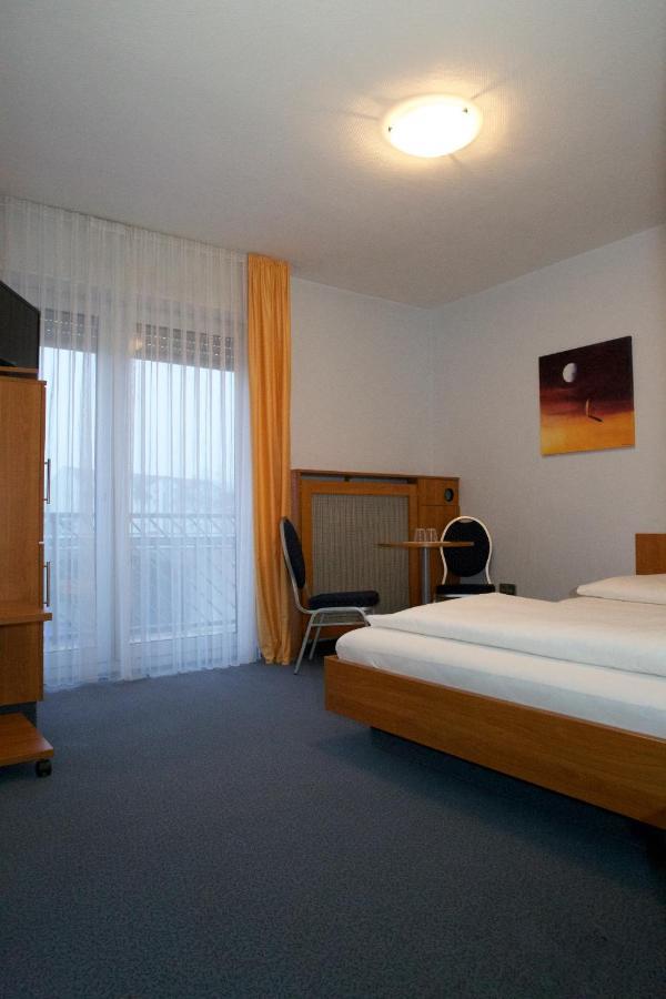 Svg Hotel Diversi Ludwigshafen am Rhein Buitenkant foto